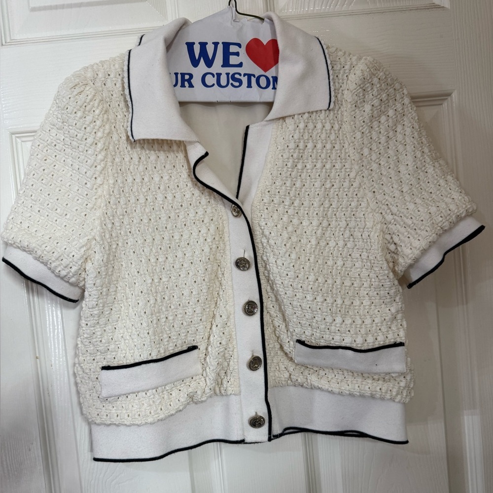 Elegant White Textured Women's Top